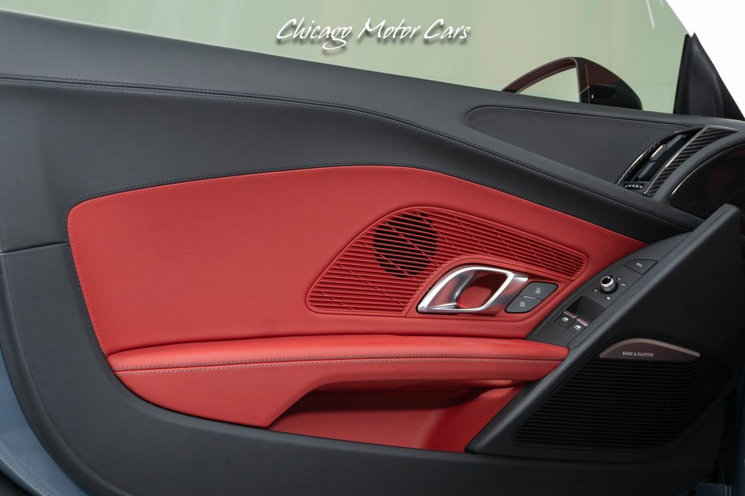 2023 Audi R8 V10 Performance