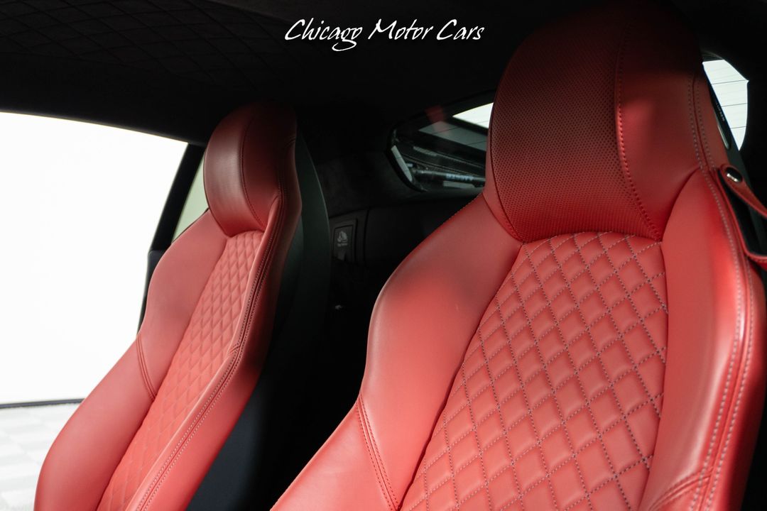 2023 Audi R8 V10 Performance