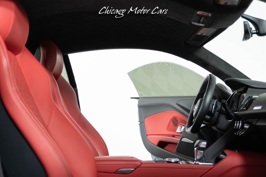 2023 Audi R8 V10 Performance