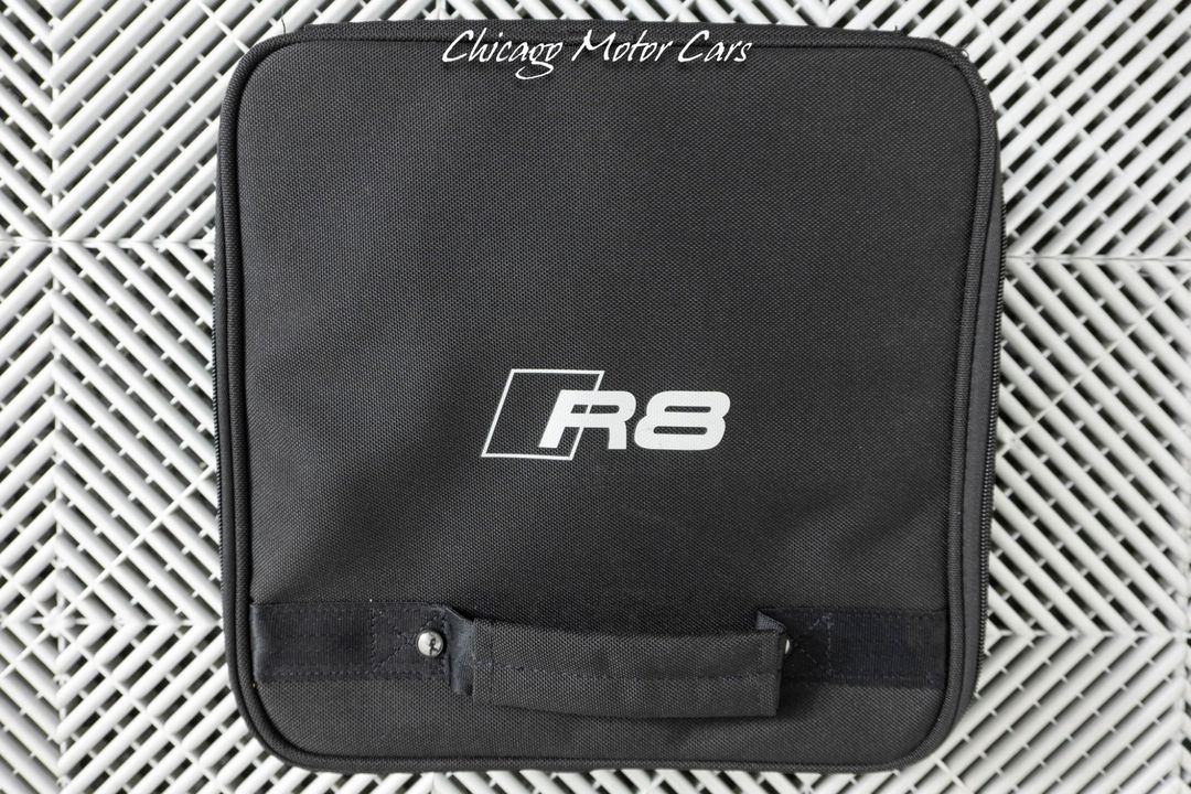 2023 Audi R8 V10 Performance