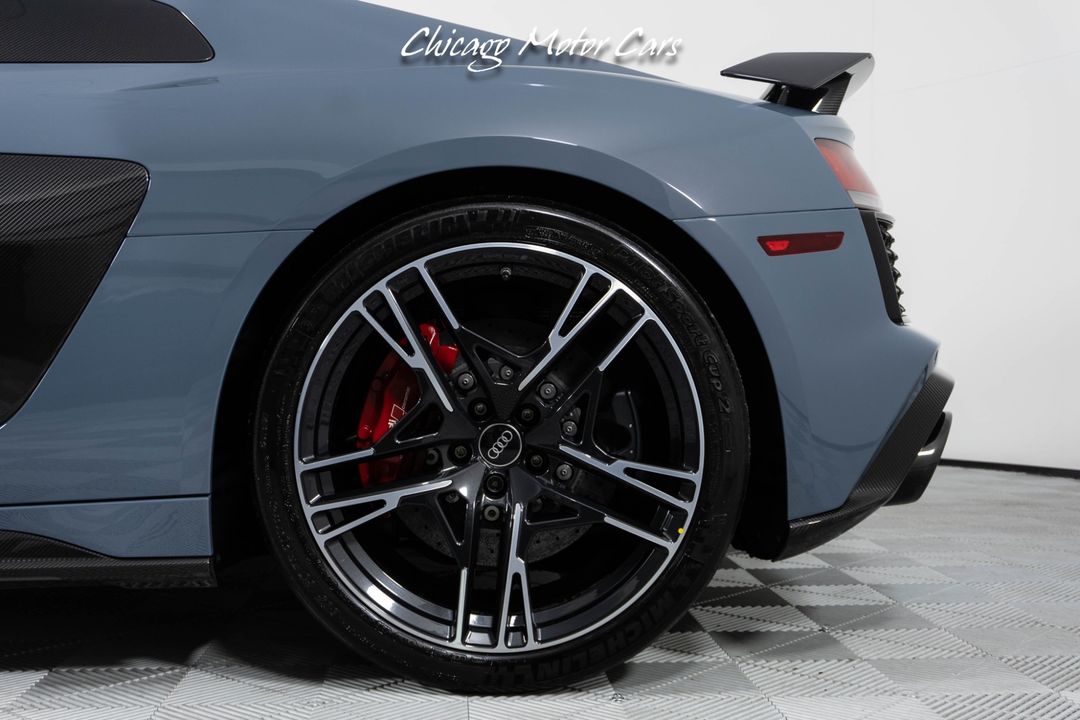 2023 Audi R8 V10 Performance