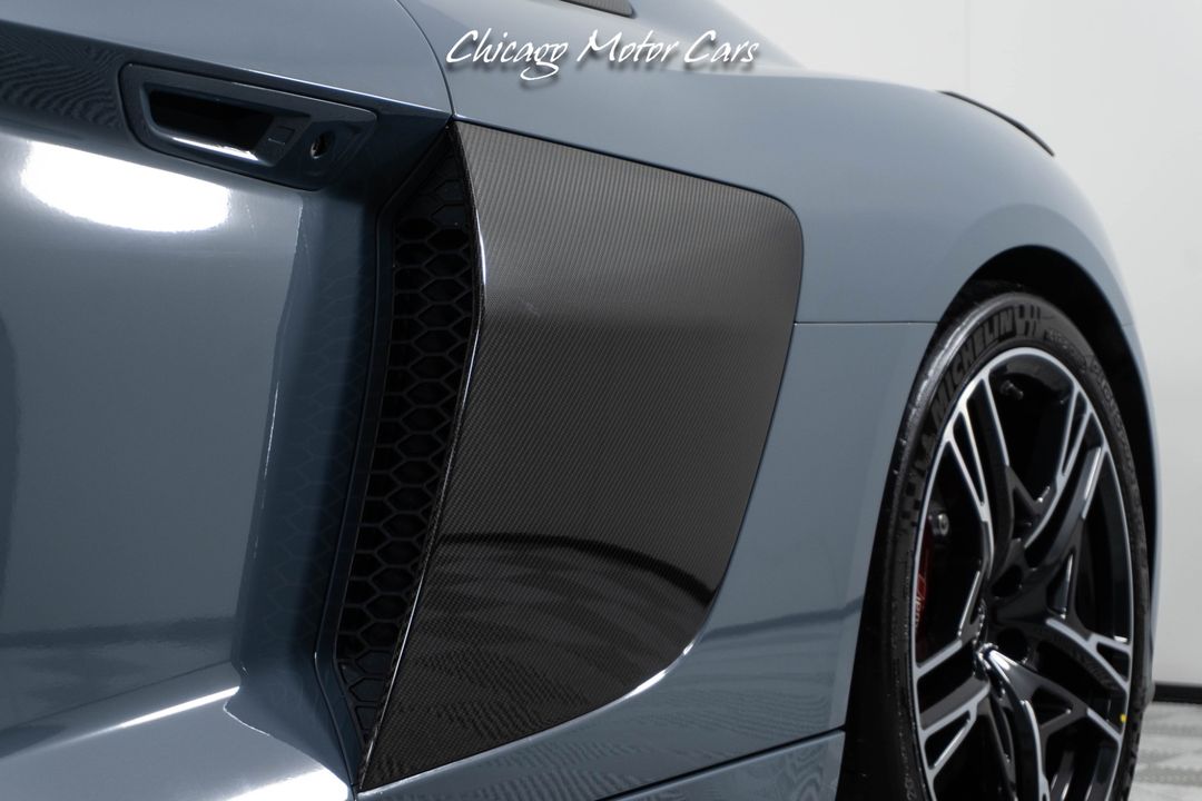 2023 Audi R8 V10 Performance
