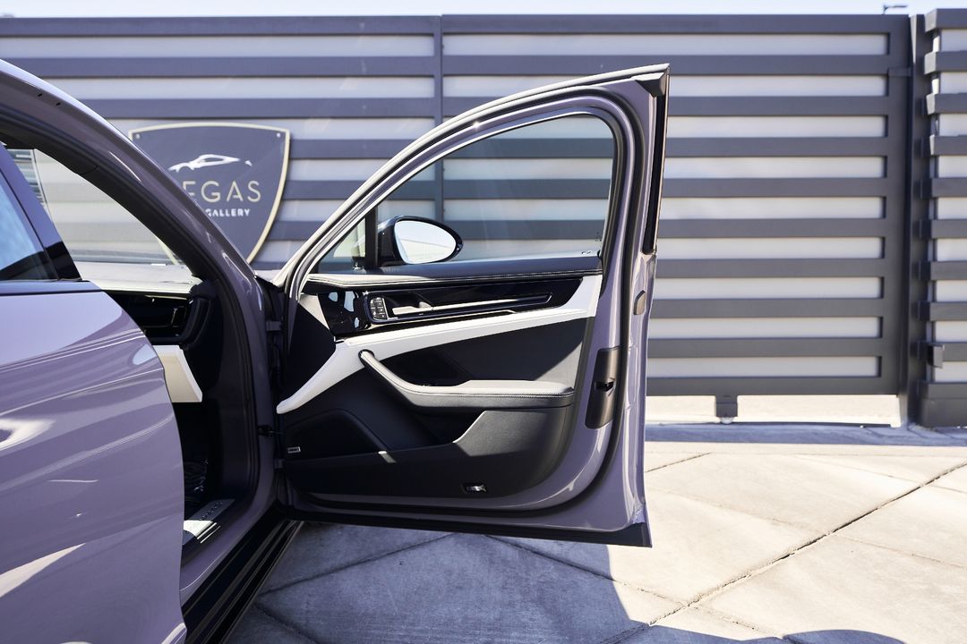 2025 Porsche Panamera E-Hybrid