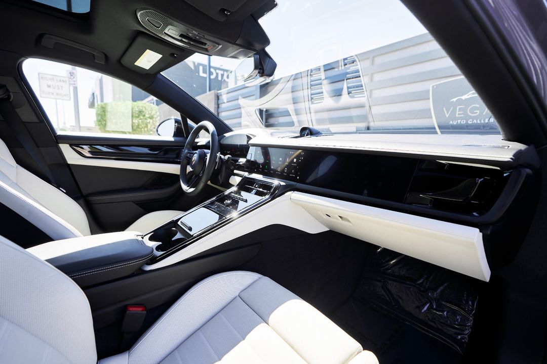 2025 Porsche Panamera E-Hybrid