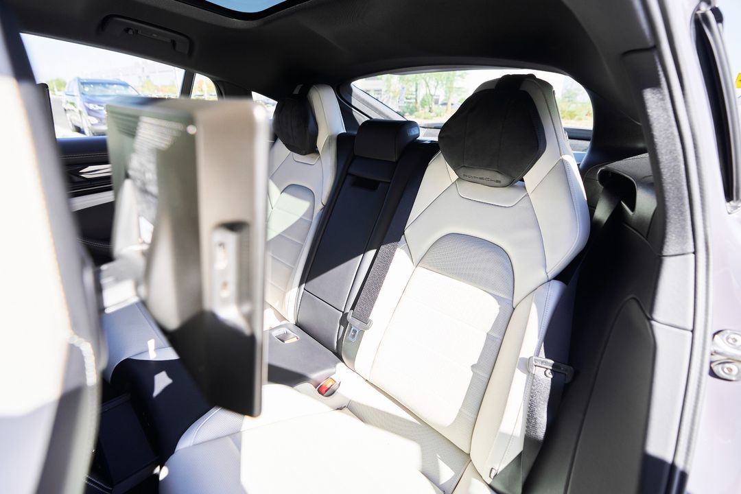 2025 Porsche Panamera E-Hybrid