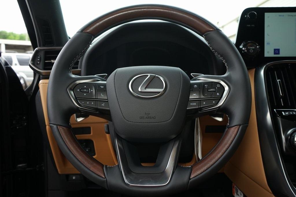 2025 Lexus LX 700H