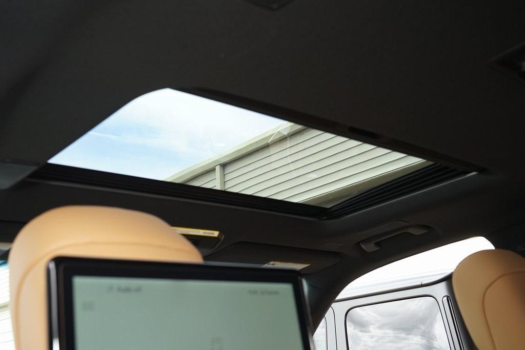 2025 Lexus LX 700H