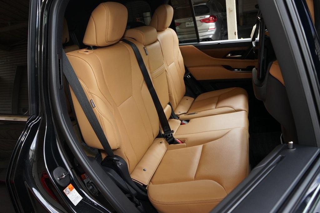 2025 Lexus LX 700H