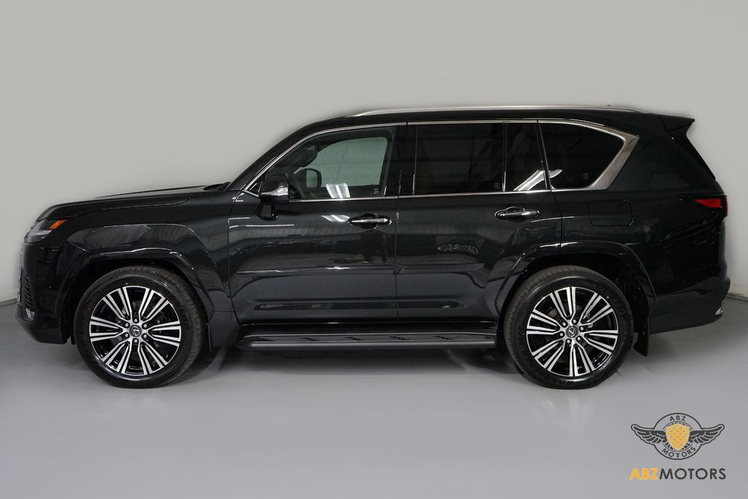 2025 Lexus LX 700H
