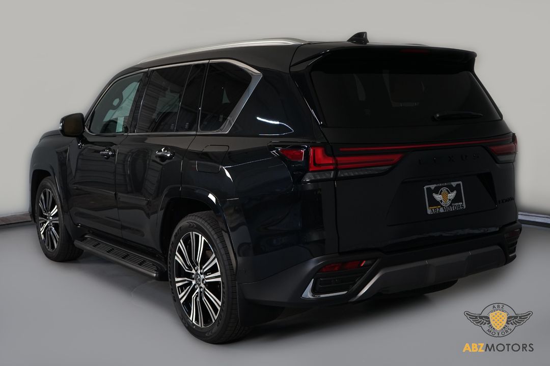 2025 Lexus LX 700H
