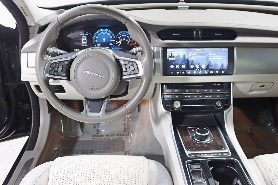 2018 Jaguar XF