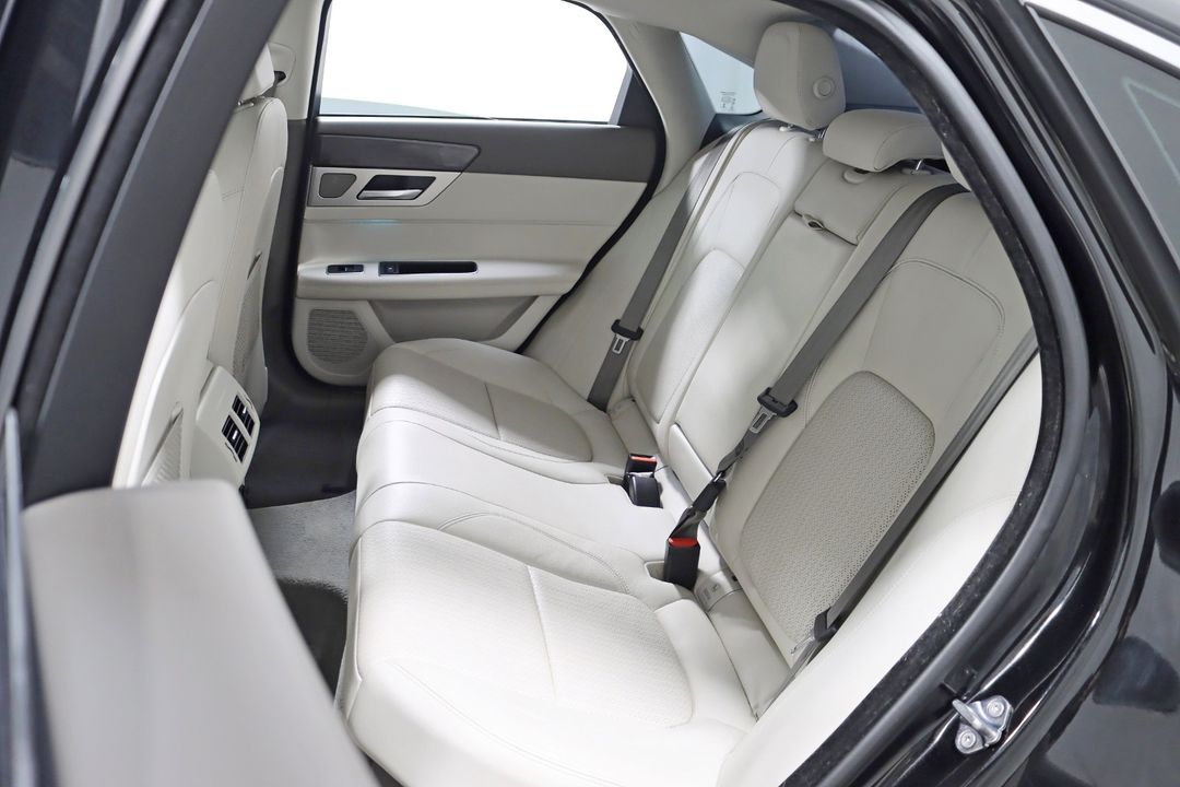 2018 Jaguar XF