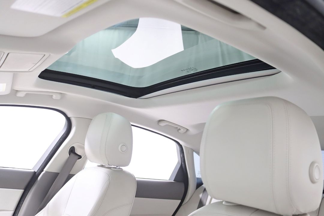 2018 Jaguar XF