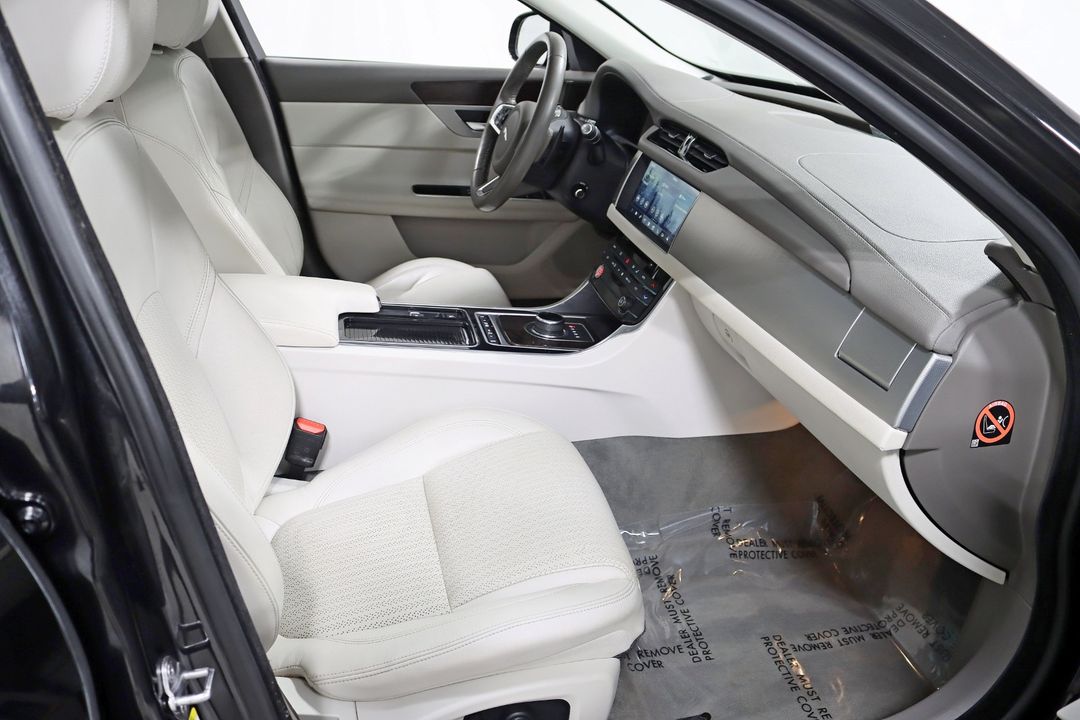 2018 Jaguar XF