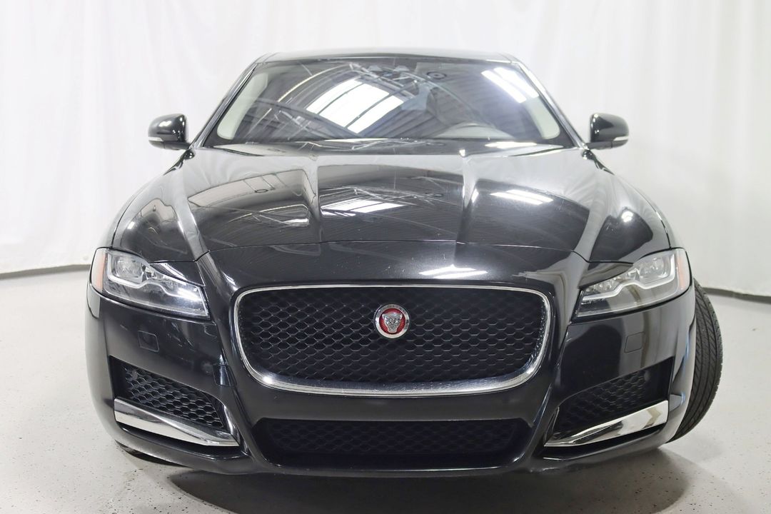 2018 Jaguar XF