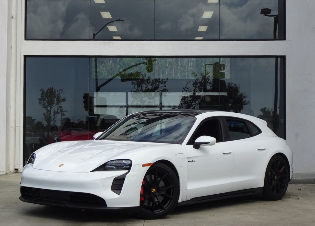 2023 Porsche Taycan