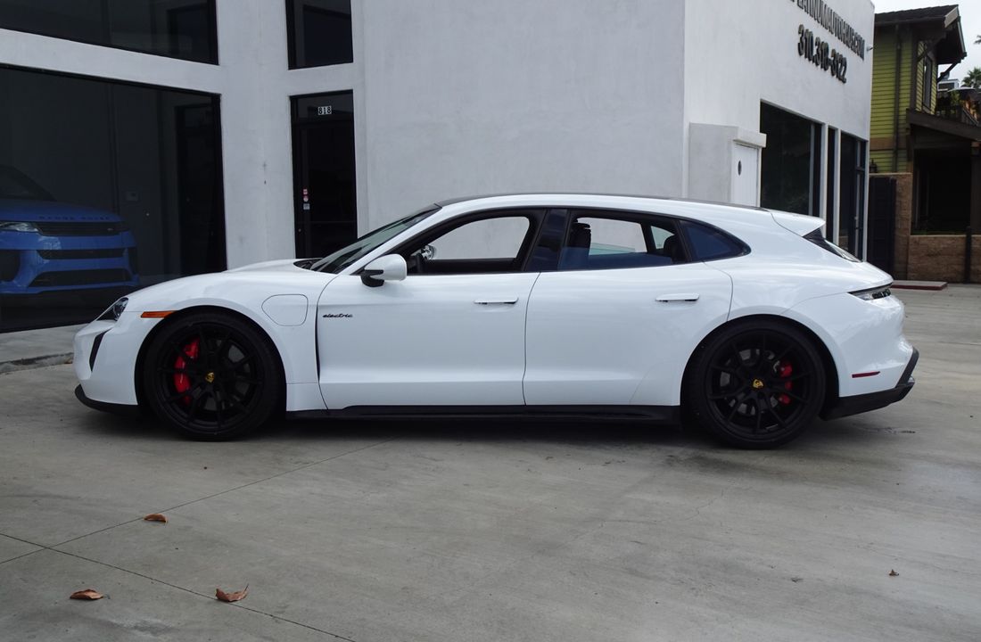2023 Porsche Taycan