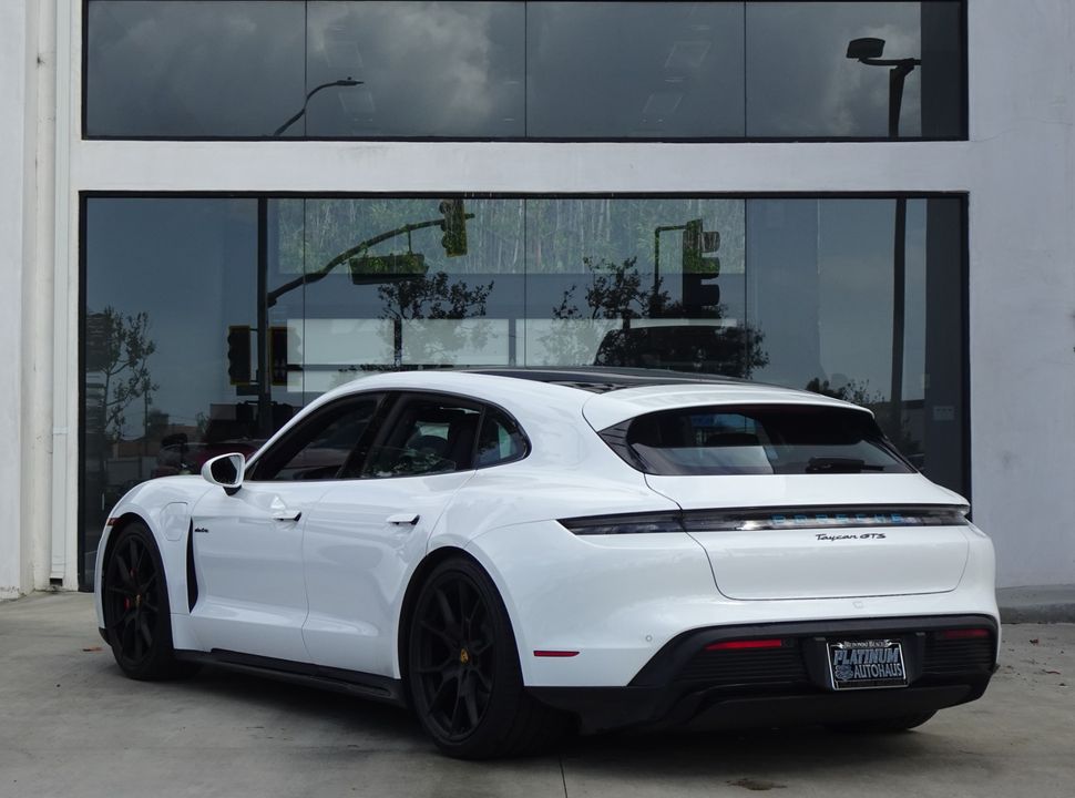 2023 Porsche Taycan