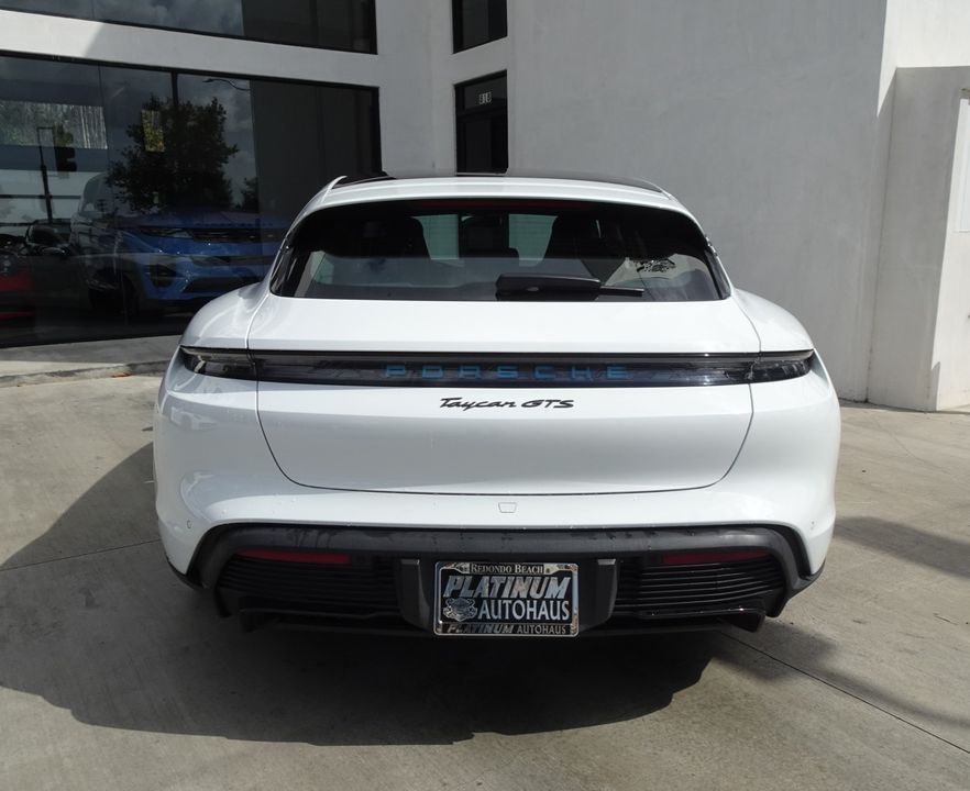 2023 Porsche Taycan
