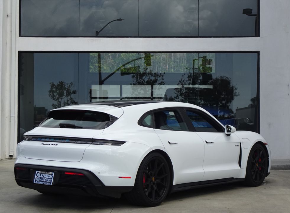 2023 Porsche Taycan