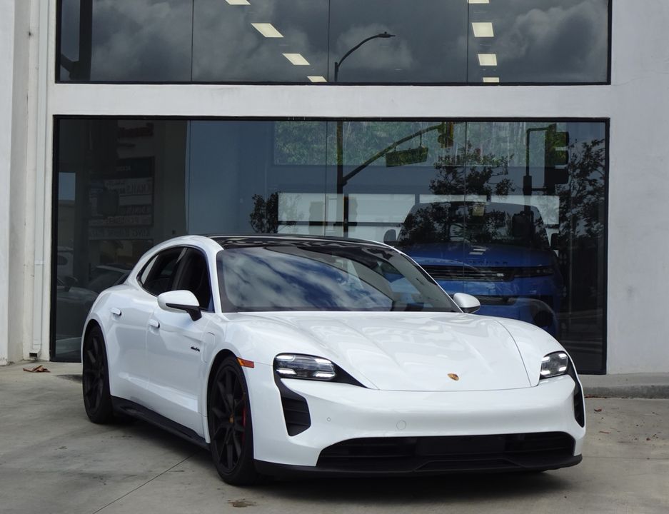 2023 Porsche Taycan