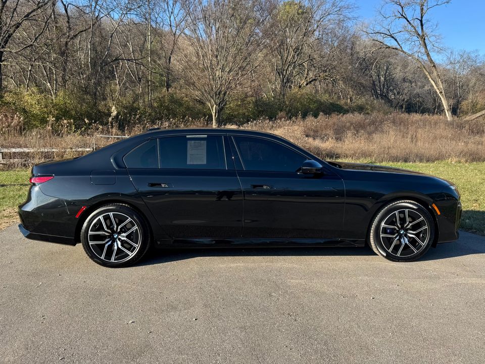 2024 BMW 760i