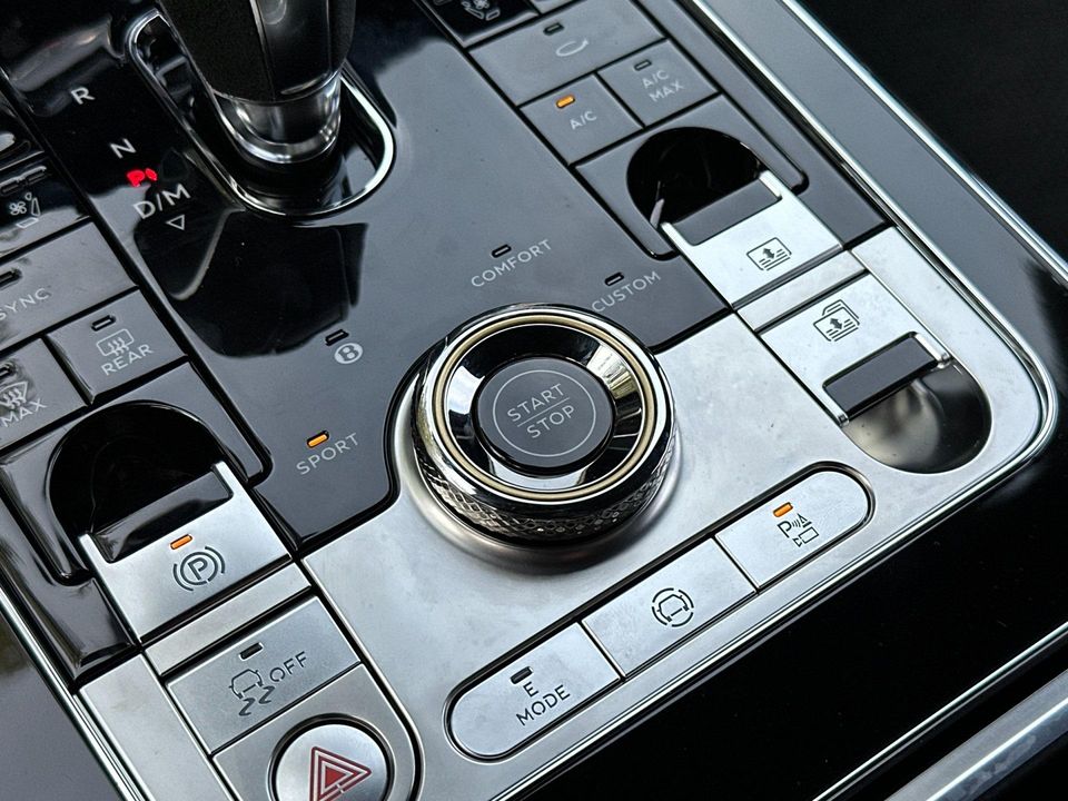 2025 Bentley Flying Spur