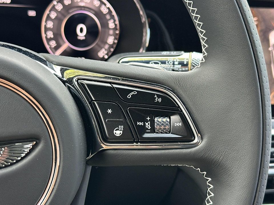 2025 Bentley Flying Spur