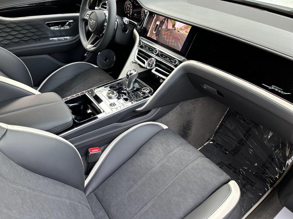 2025 Bentley Flying Spur