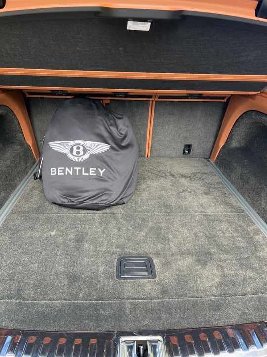 2022 Bentley Bentayga