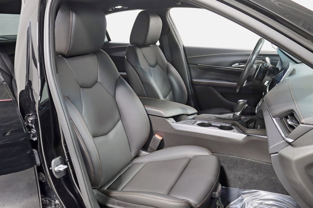 2023 Cadillac CT4