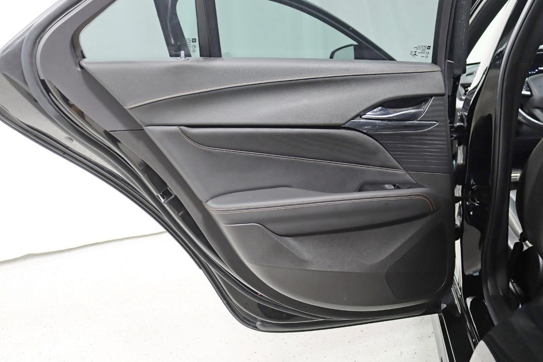 2023 Cadillac CT4