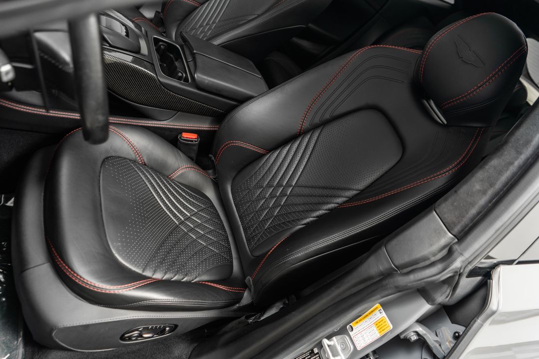 2022 Aston Martin DBX