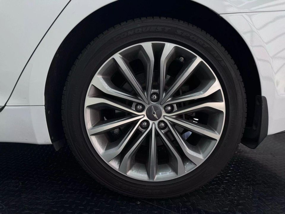 2015 Hyundai Genesis
