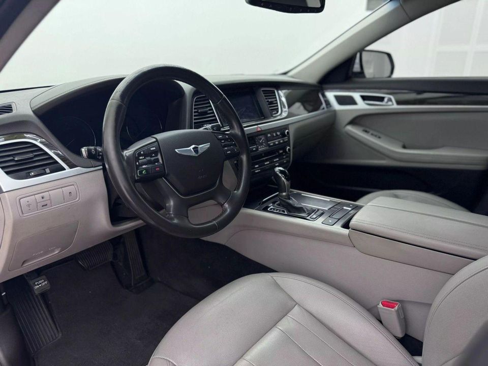 2015 Hyundai Genesis