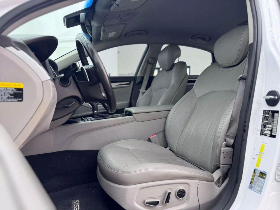 2015 Hyundai Genesis