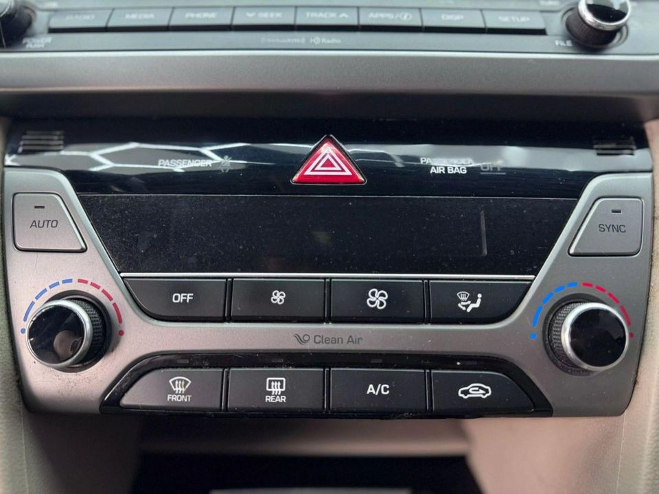 2017 Hyundai Elantra