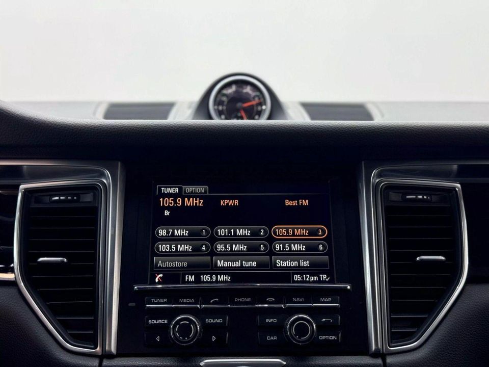 2016 Porsche Macan