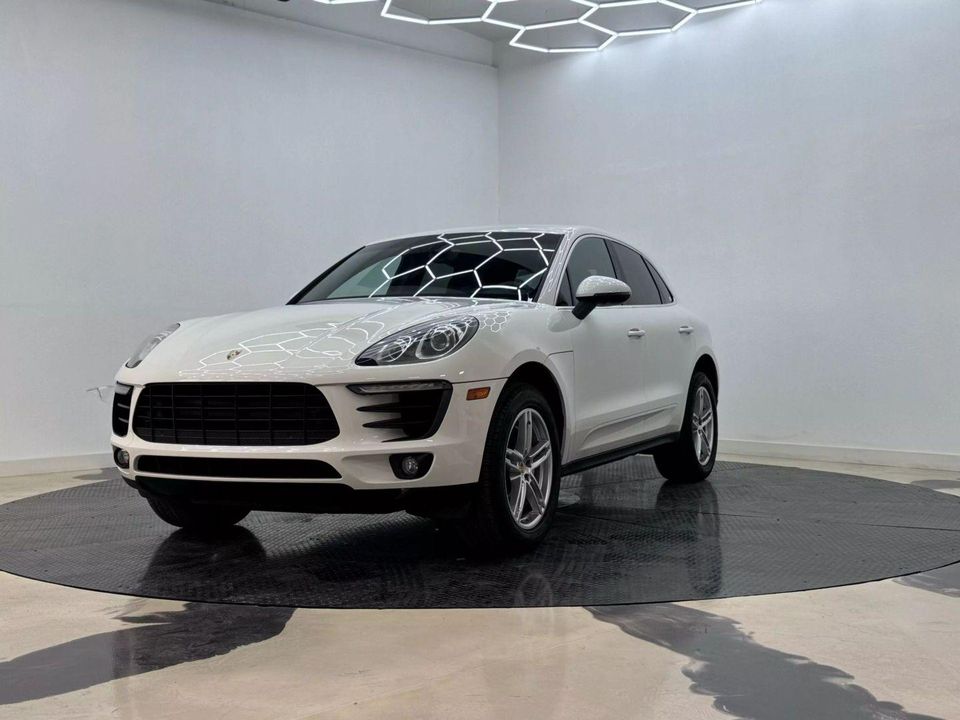 2016 Porsche Macan
