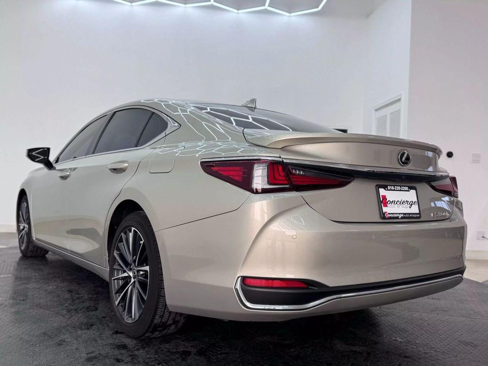 2023 Lexus ES