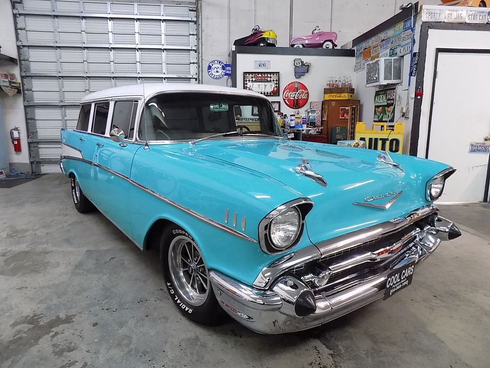 1957 CHEVROLET WAGON  4 SPEED