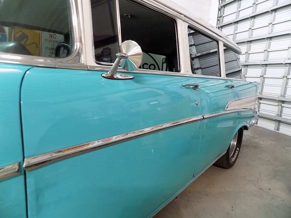 1957 CHEVROLET WAGON  4 SPEED