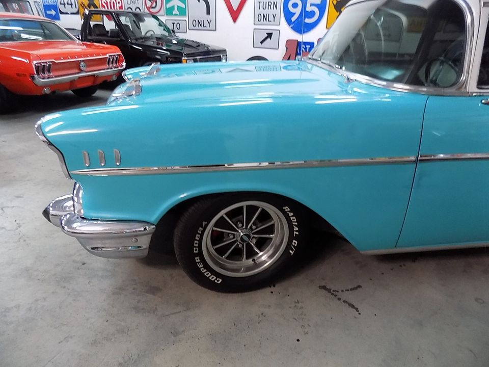 1957 CHEVROLET WAGON  4 SPEED