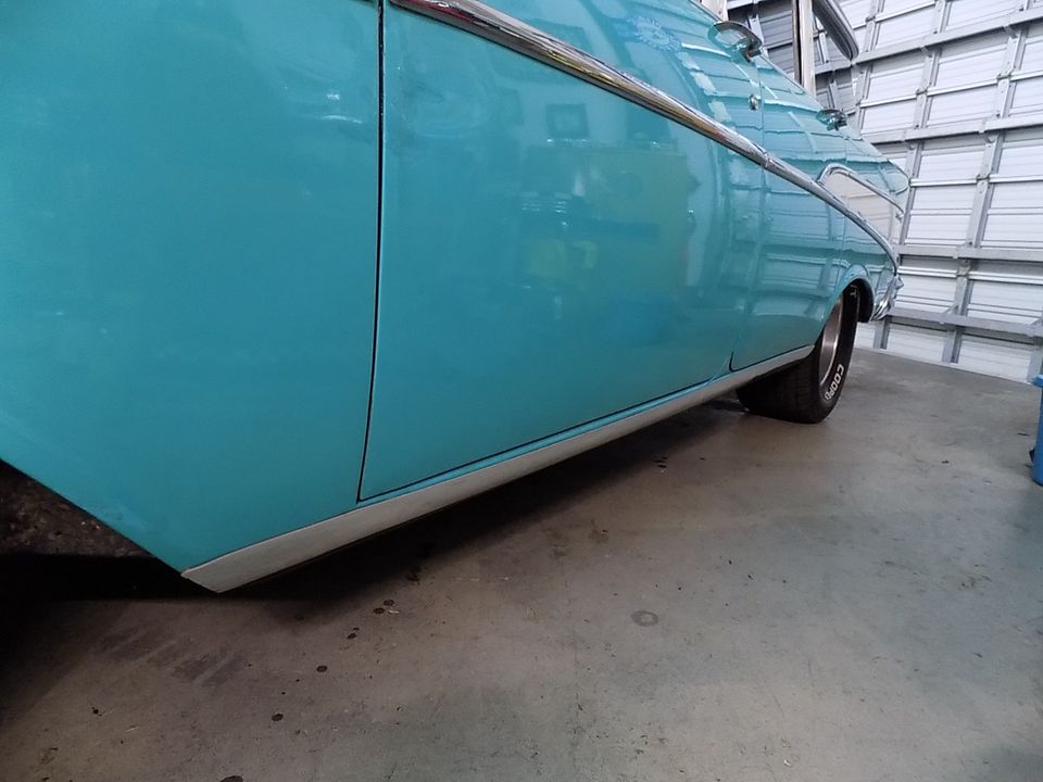 1957 CHEVROLET WAGON  4 SPEED