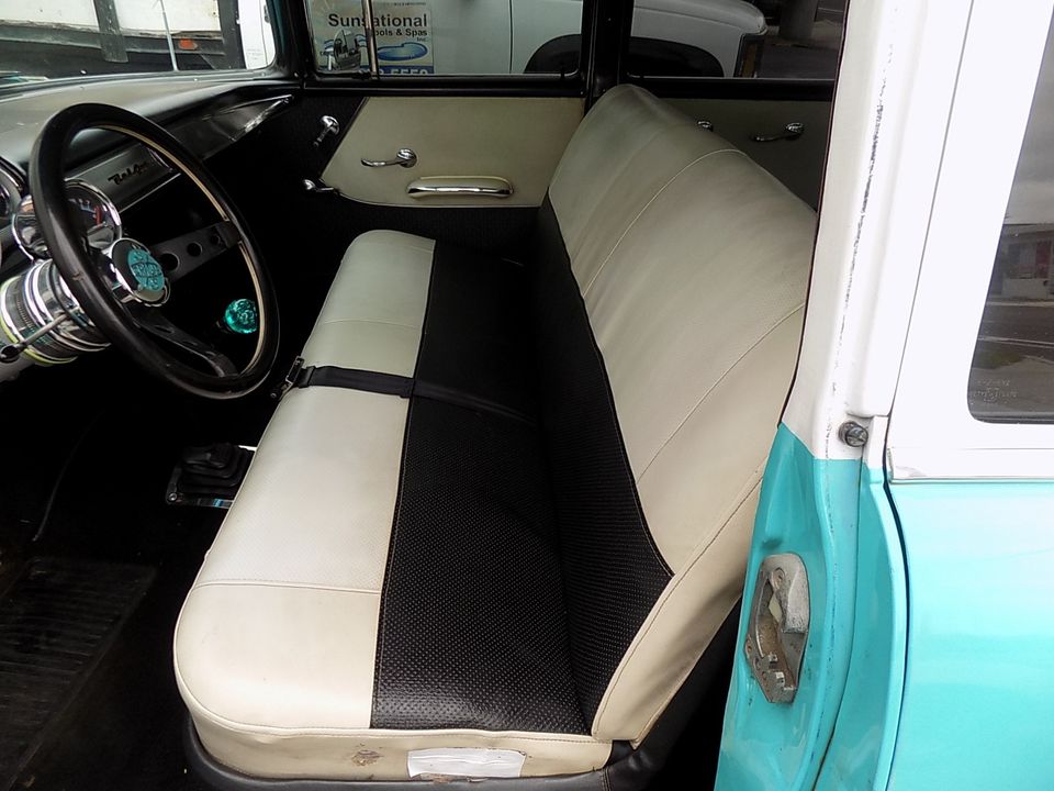 1957 CHEVROLET WAGON  4 SPEED