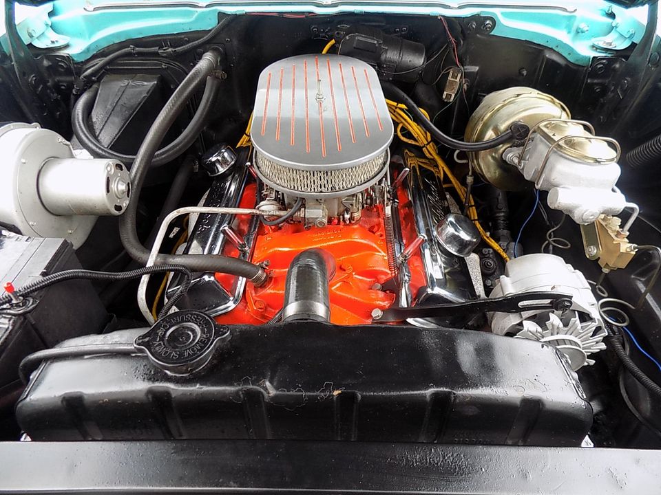 1957 CHEVROLET WAGON  4 SPEED