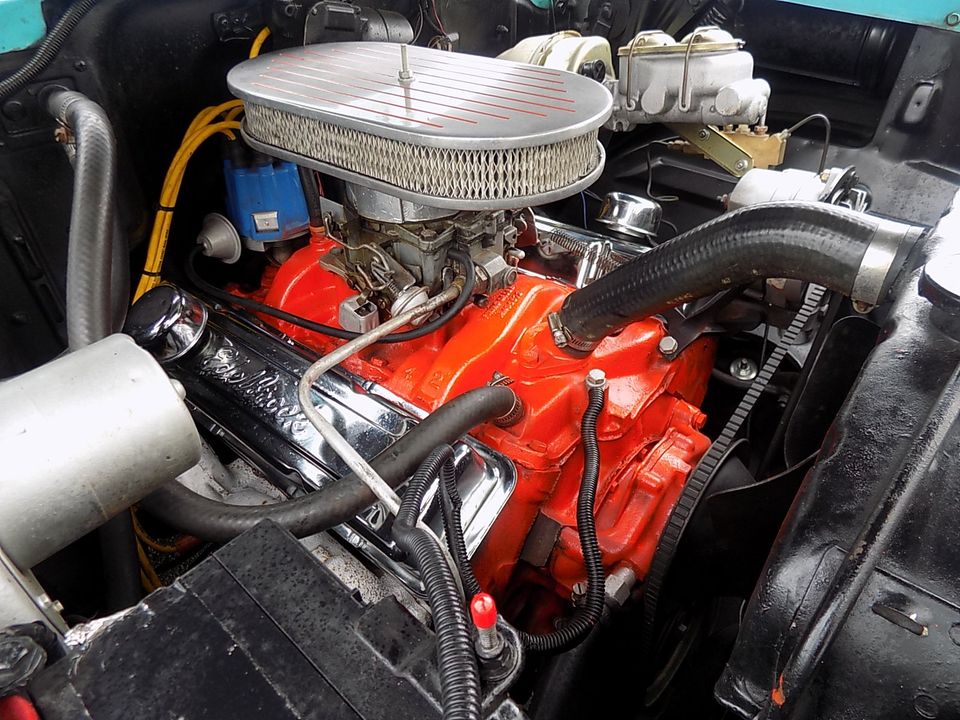 1957 CHEVROLET WAGON  4 SPEED