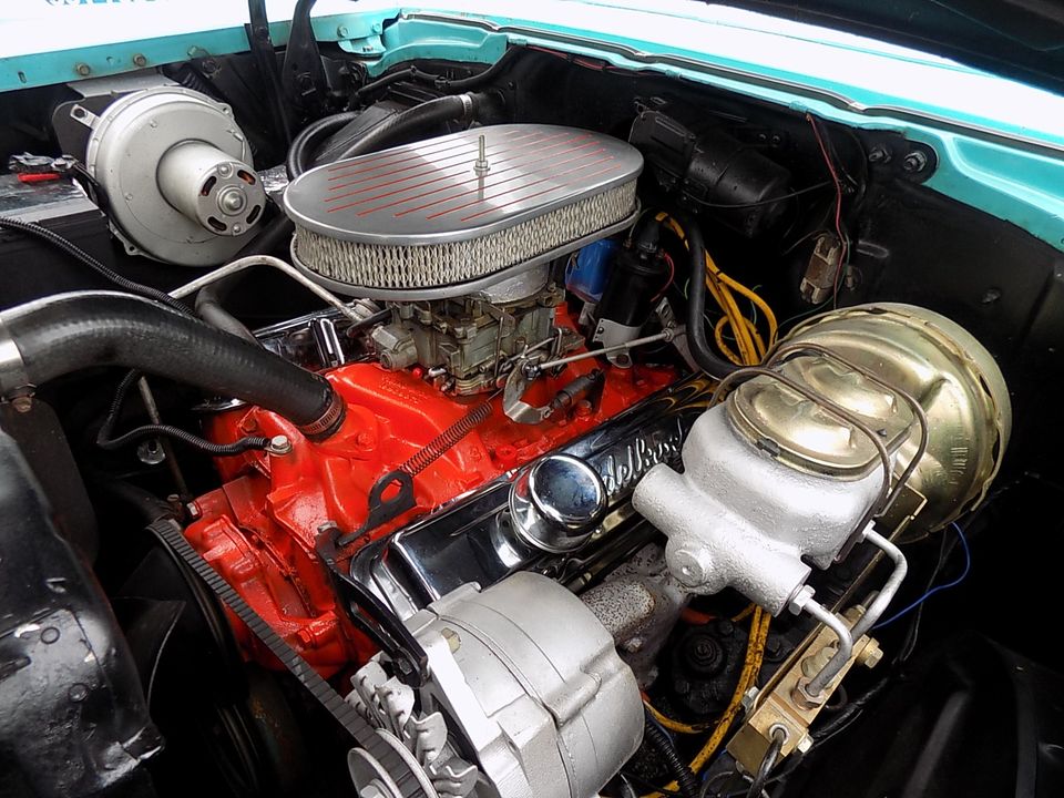 1957 CHEVROLET WAGON  4 SPEED