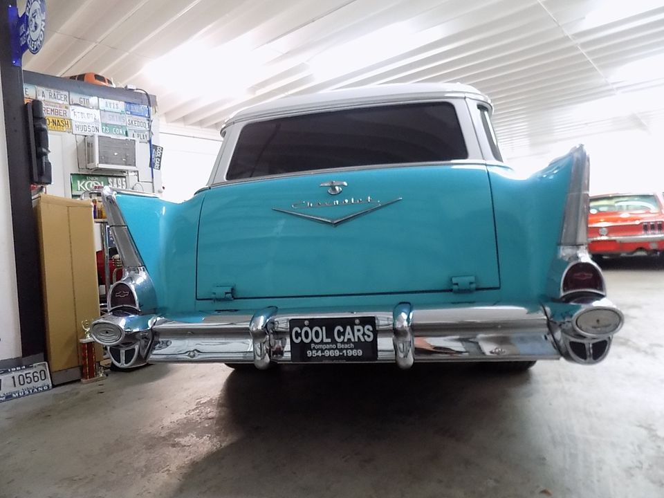 1957 CHEVROLET WAGON  4 SPEED