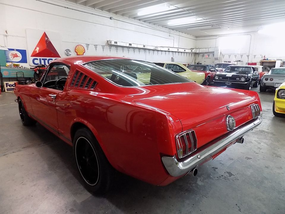 1965 FORD MUSTANG FASTBACK  AIR CONDITIONED  RESTO MOD